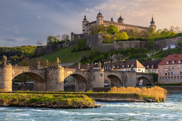W&uuml;rzburg: Alte Mainbr&uuml;cke und Festung Marienberg, Sehensw&uuml;rdigkeiten