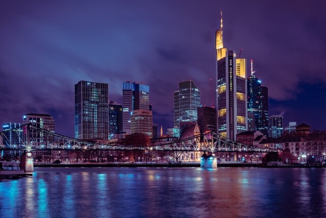 Frankfurter Skyline bei Nacht - Frankfurt am Main 