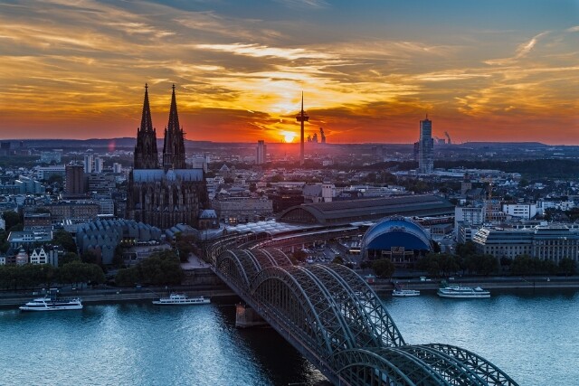 Kölner Dom - Verkostungen Köln